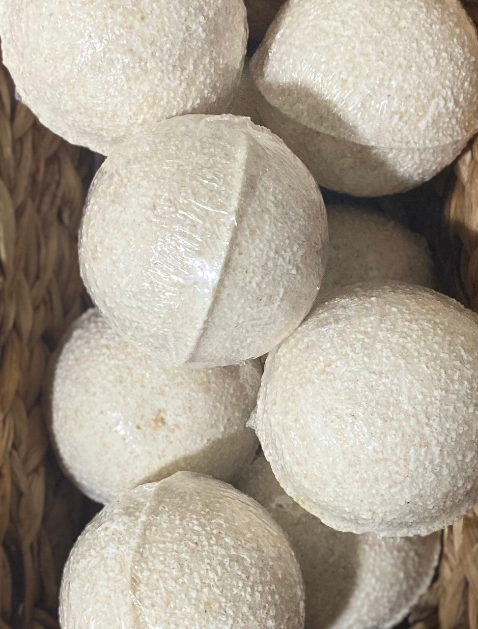 Oatmeal Milk & Honey Bath Bomb